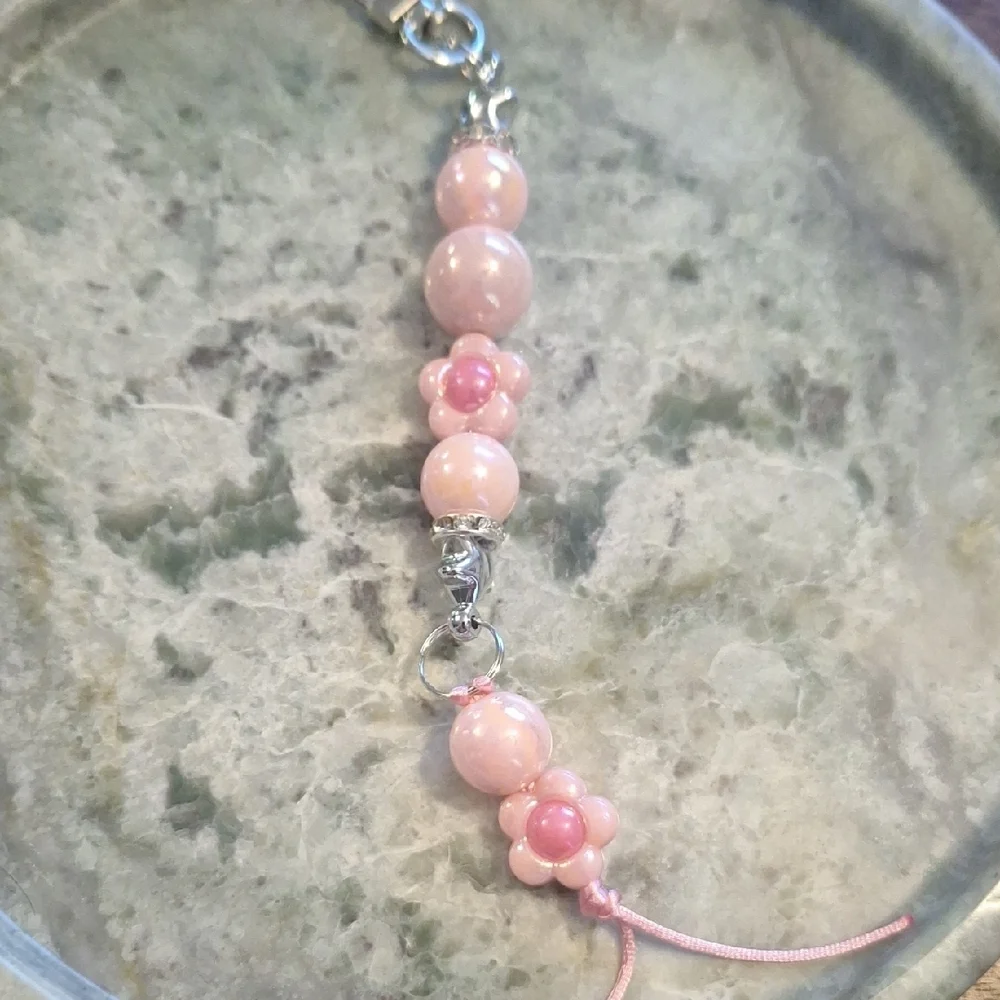 Adorable Pink Beaded Bag Charms Keychains